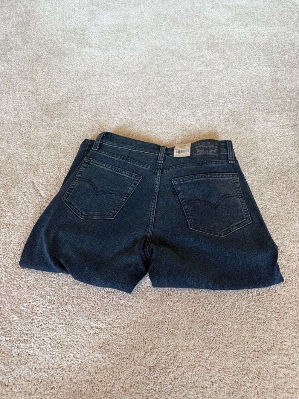 Levi’s Women’s 721 High-Rise Stretch Skinny Jeans (Inseam 28”) - Picture 5 of 5